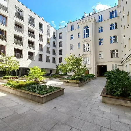 Concierge Koszykowa 公寓