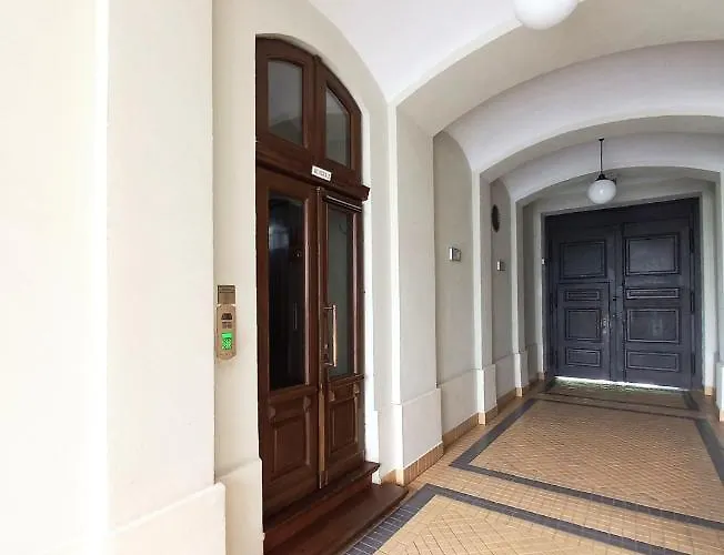 Concierge Koszykowa Apartment Warsaw